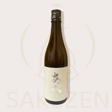 Abe Junmai Ginjo bottle