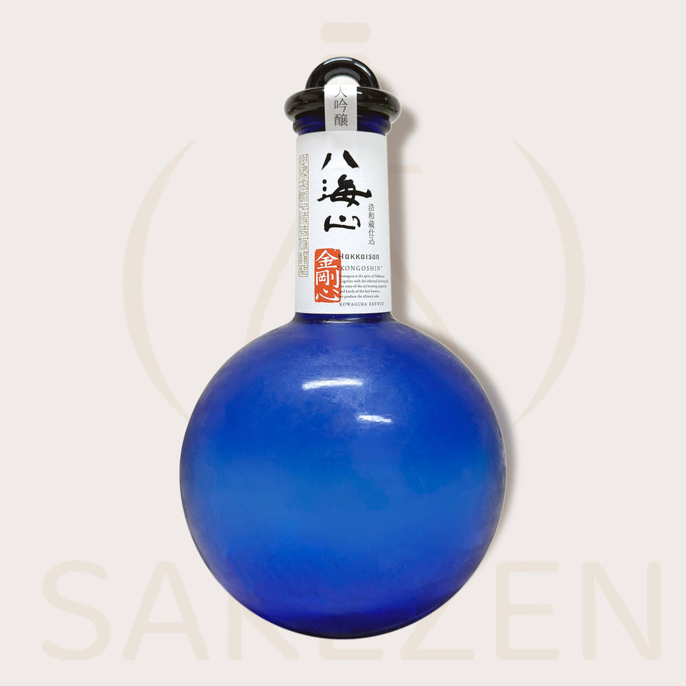 Blue bottle of Hakkaisan Kongoshin Summer Junmai Daiginjo sake from Niigata